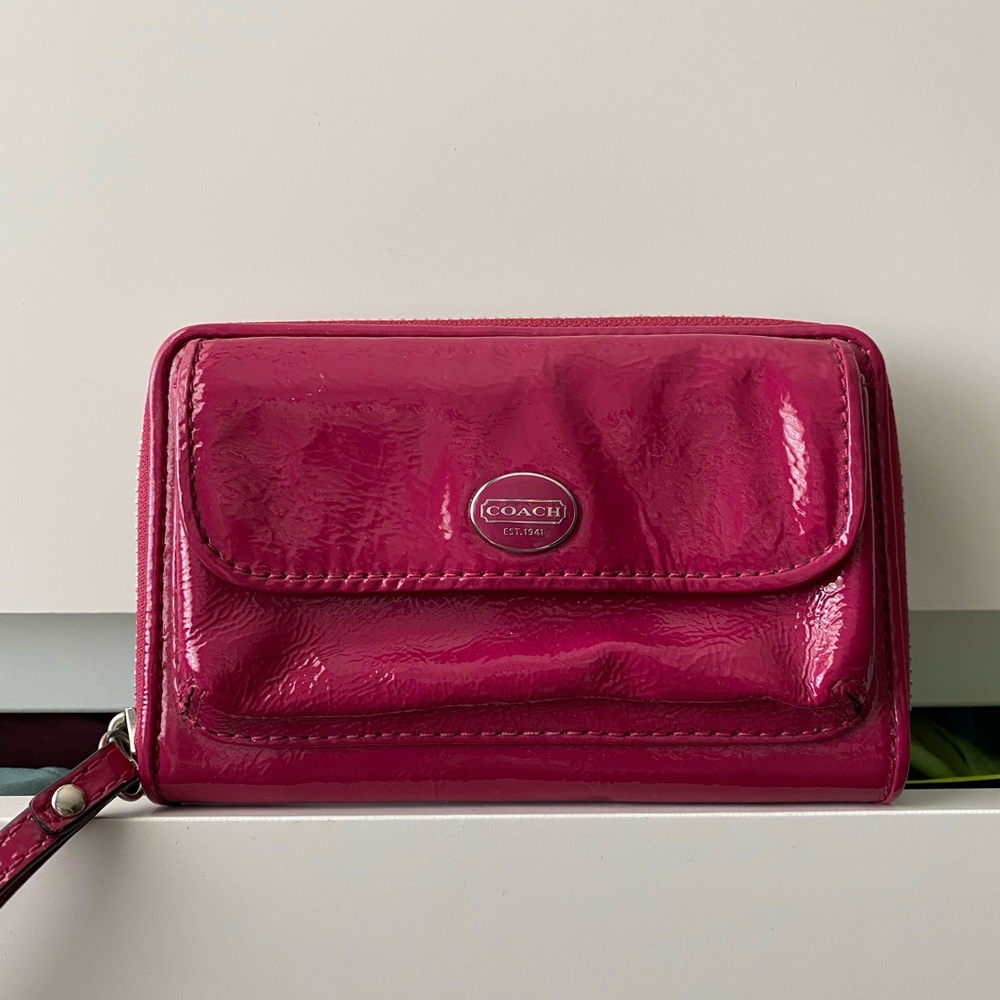 COACH- wallet/wristlet